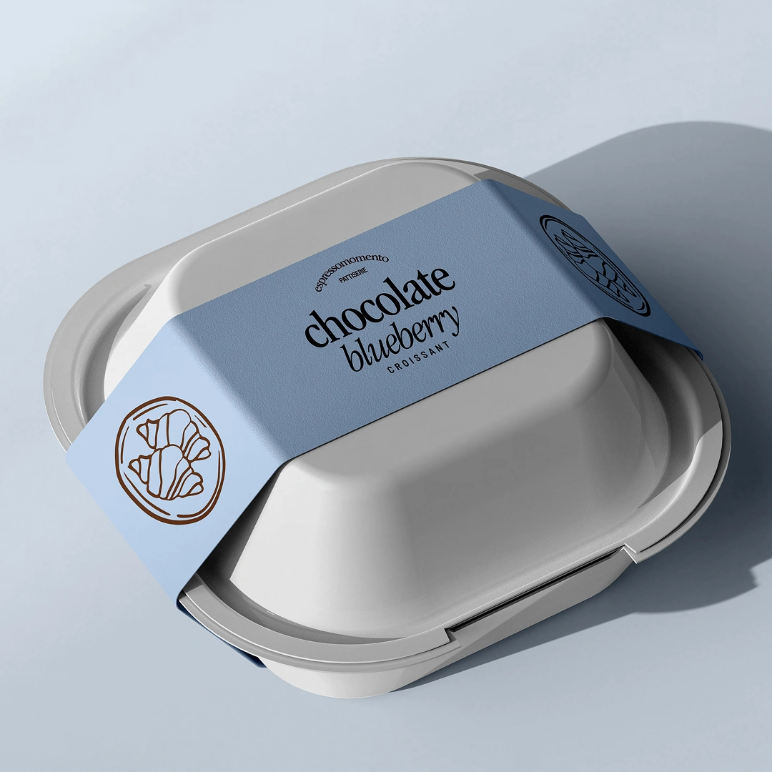 Café branding & visual identity for Espresso Momento: Testing the identity where people would see it by Nejc Ovnik (NEITS)