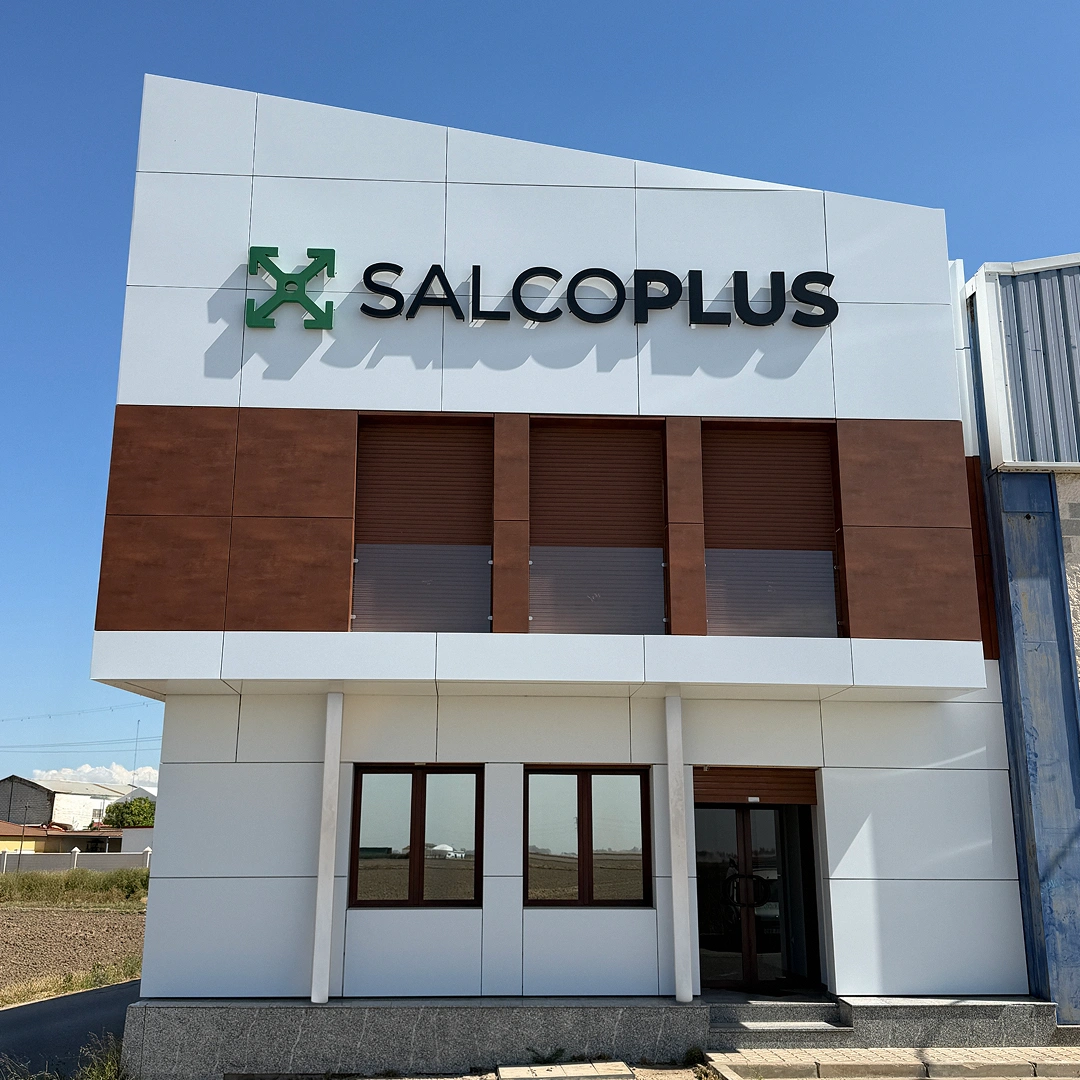 Visual identity redesign for a metal carpentry SALCOPLUS — Case Study Showcase by Nejc Ovnik (Neits)